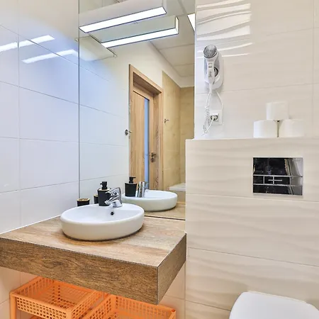 Aleje Jerozolimskie 216 By Perfect Appartement