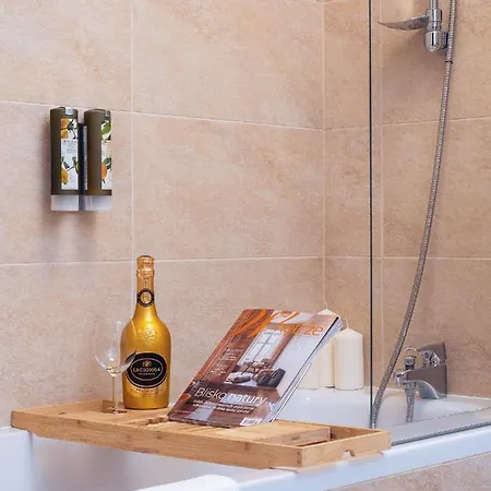 아파트 Aleje Jerozolimskie 216 By Perfect *