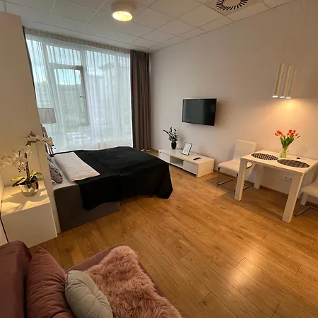 아파트 Aleje Jerozolimskie 216 By Perfect