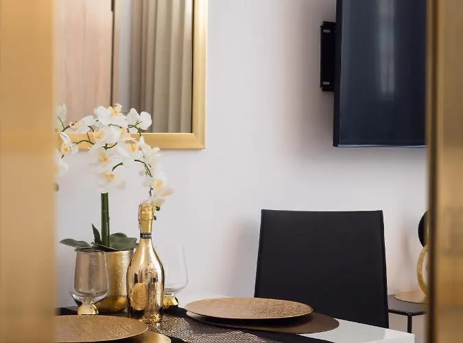 Aleje Jerozolimskie 216 By Perfect Warschau