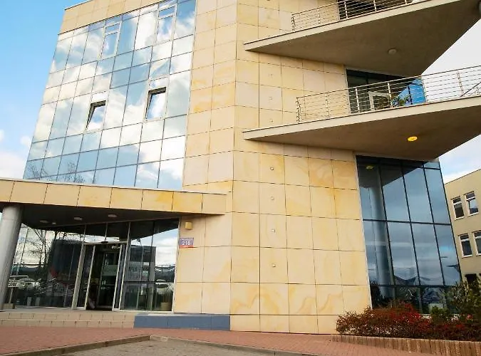 Aleje Jerozolimskie 216 By Perfect Warschau