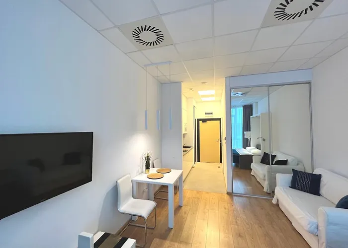 Aleje Jerozolimskie 216 By Perfect Warschau