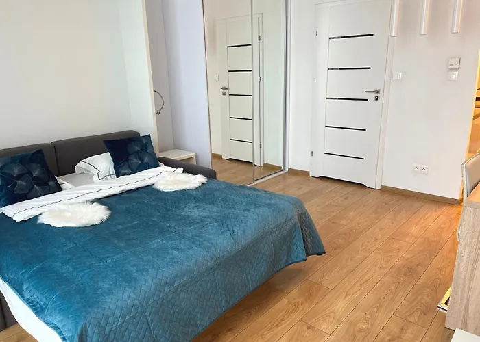 Aleje Jerozolimskie 216 By Perfect *