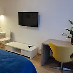 Aleje Jerozolimskie 216 By Perfect ורשה