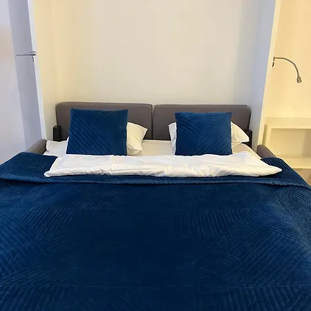 Aleje Jerozolimskie 216 By Perfect * ורשה