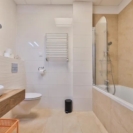 Aleje Jerozolimskie 216 By Perfect